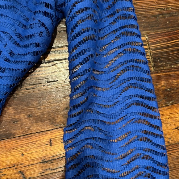 Lilly Pulitzer Topanga Sapphire Blue Wavy Knit Lace Dress Sz Medium 3/4 Sleeve - Picture 5 of 8